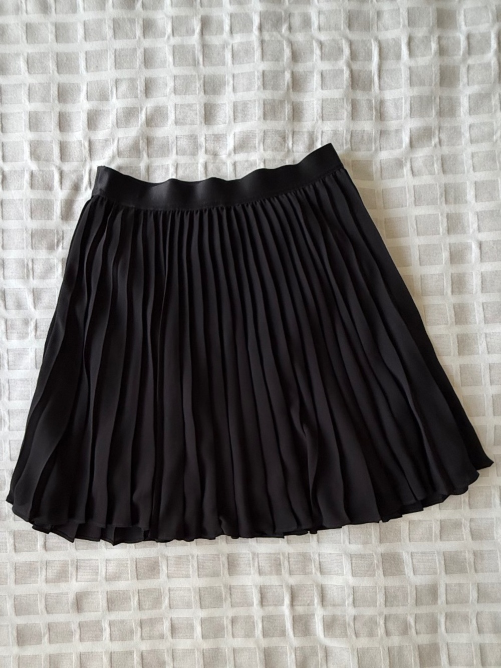 Black Pleated Skirt Fully lined & excellent condition